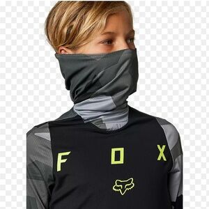 Fox Gray and Black Camouflage long sleeve shirt size YL boys